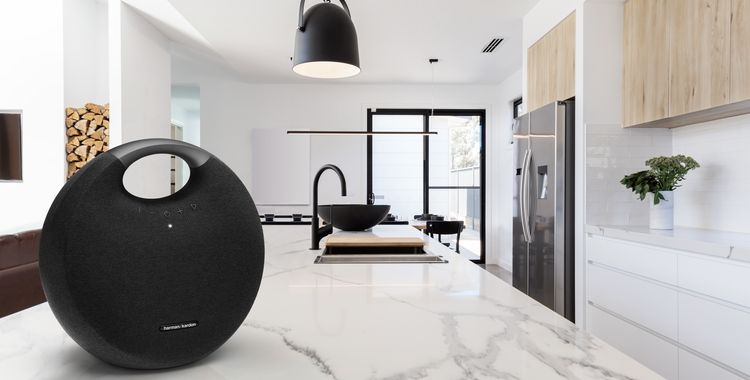 Harman Kardon Onyx Studio 6 leva sofisticação e som superior para